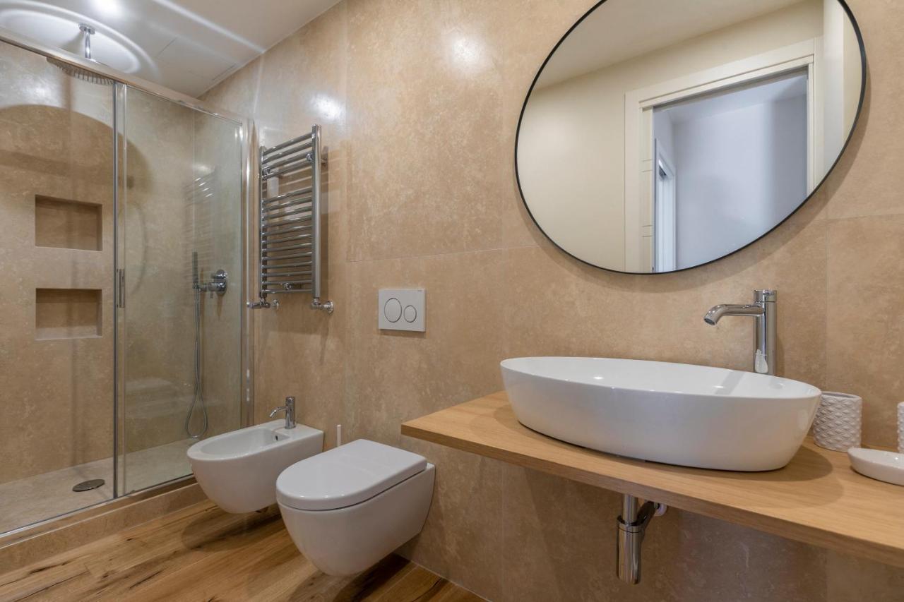 La Dolce Vita - Sunny Penthouse Trastevere Station 100Sqm Rome Luaran gambar