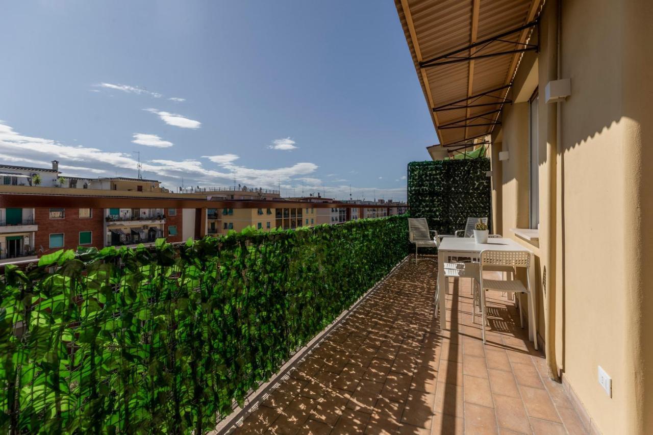 La Dolce Vita - Sunny Penthouse Trastevere Station 100Sqm Rome Luaran gambar