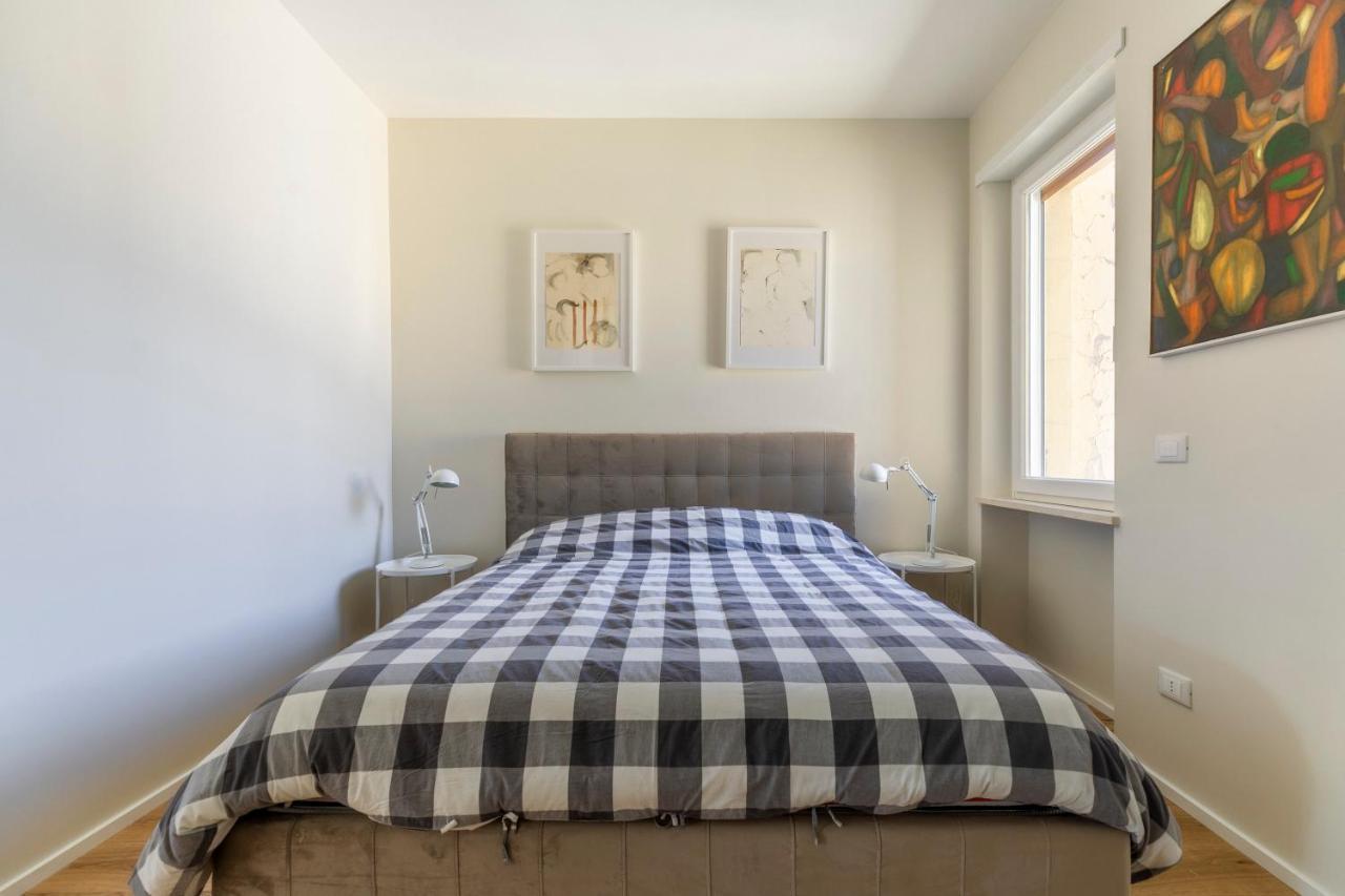 La Dolce Vita - Sunny Penthouse Trastevere Station 100Sqm Rome Luaran gambar